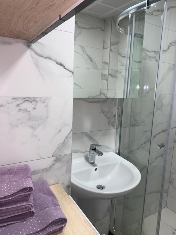 Pink Modern Apartment Skopje Luaran gambar