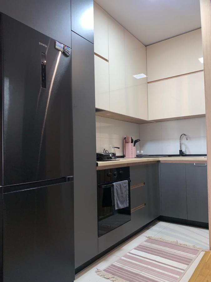 Pink Modern Apartment Skopje Luaran gambar